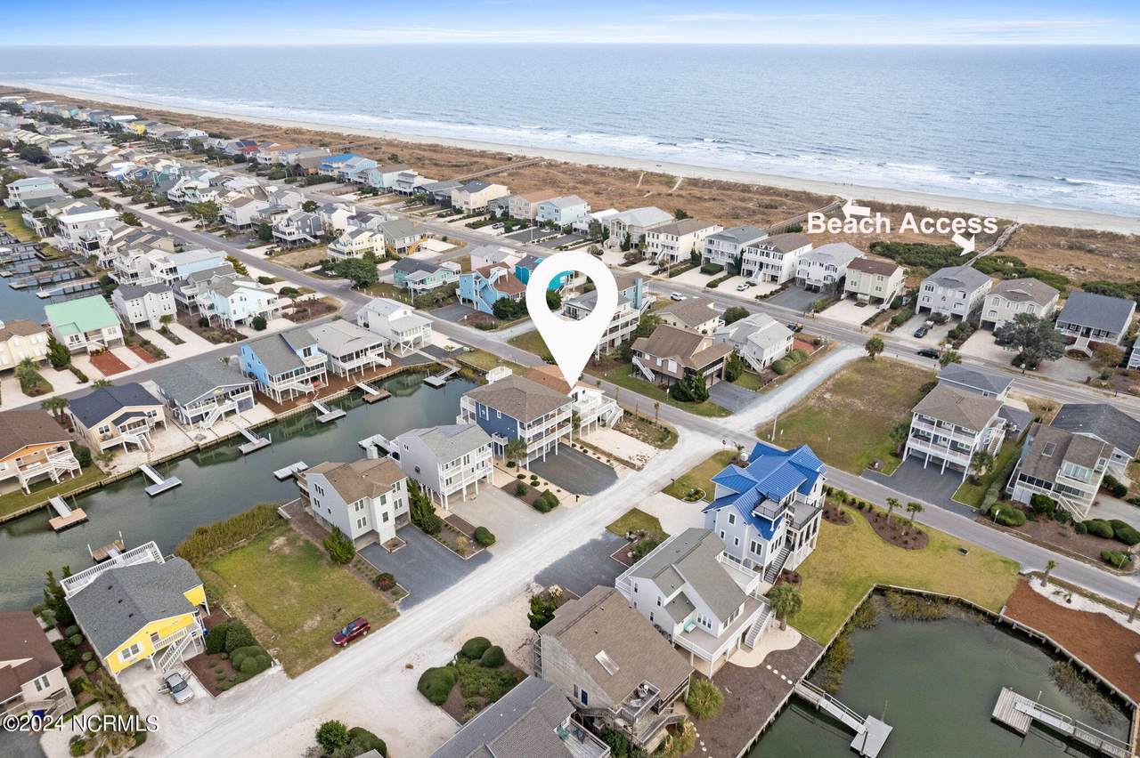 433 Dolphin Street - Photo 1