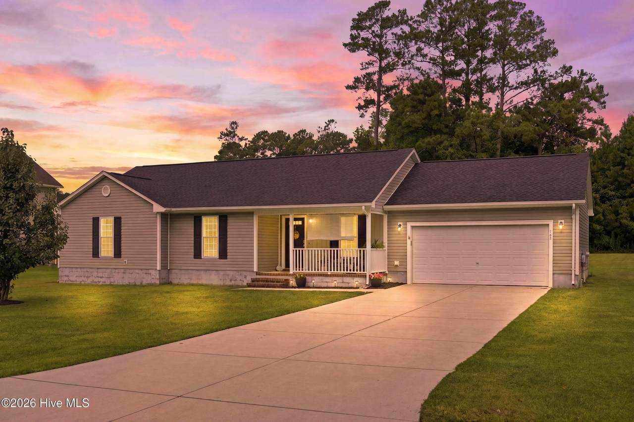 102 Laredo Drive - Photo 1
