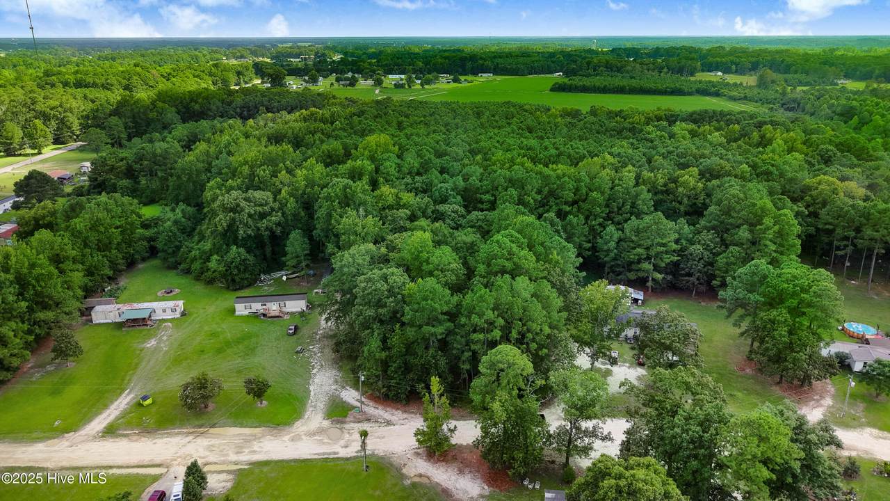 107 Eddie Drive - Photo 1