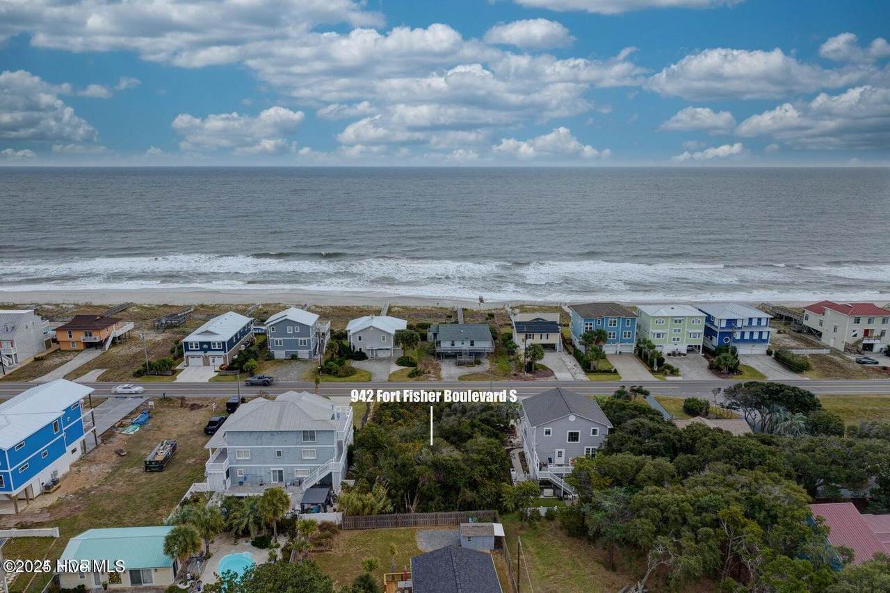 942 Fort Fisher Boulevard - Photo 1