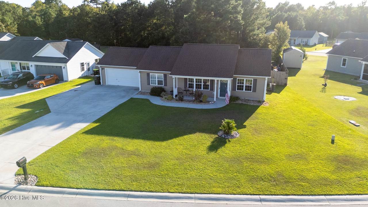 402 Elisa Lane - Photo 1