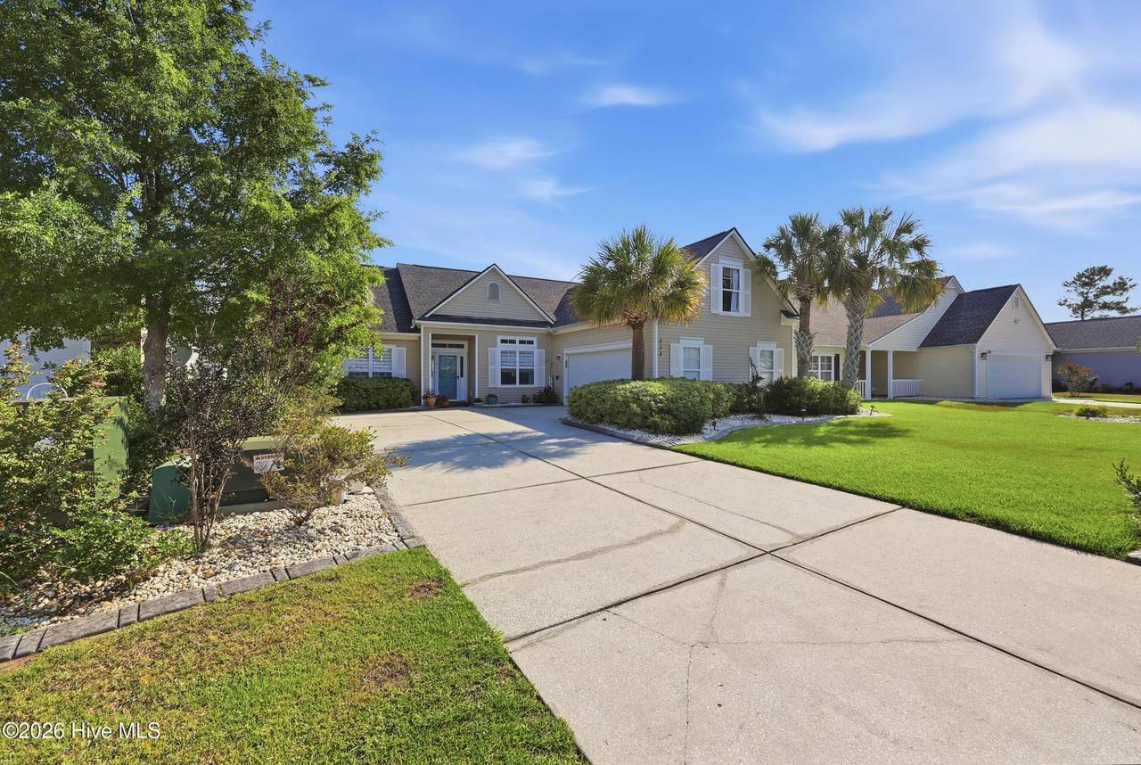 694 Meadowbrook Lane - Photo 1