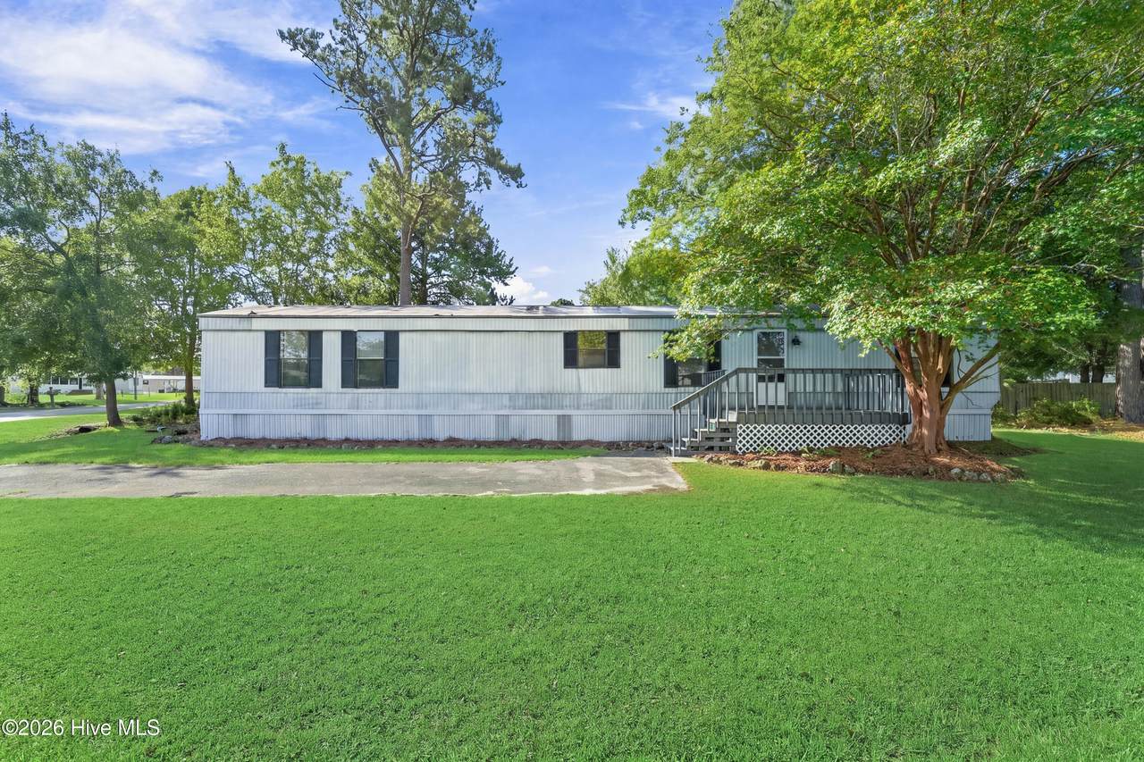 125 Seashore Drive - Photo 1