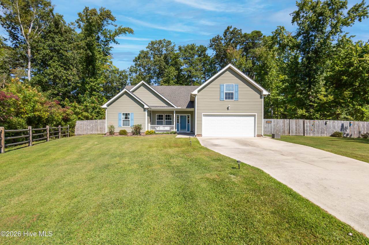 147 Travis Boulevard - Photo 1