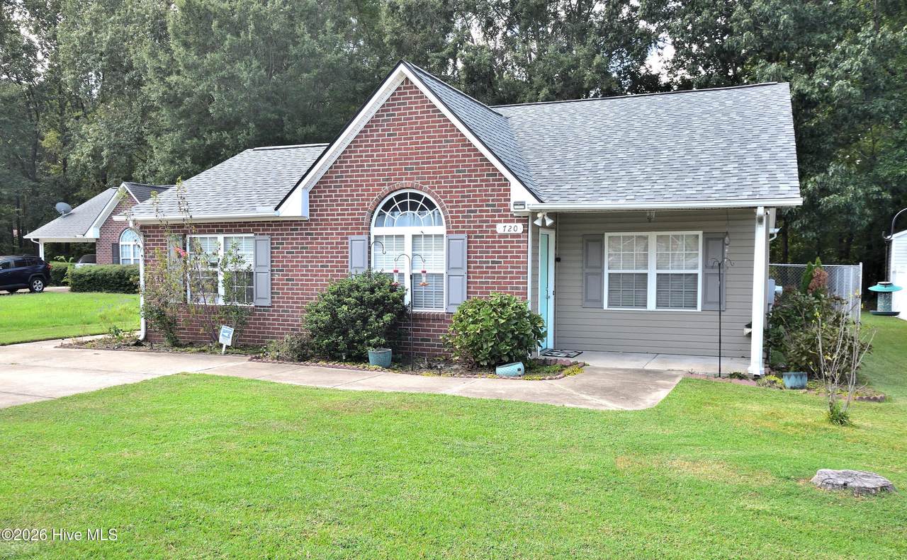 720 Westview Court - Photo 1