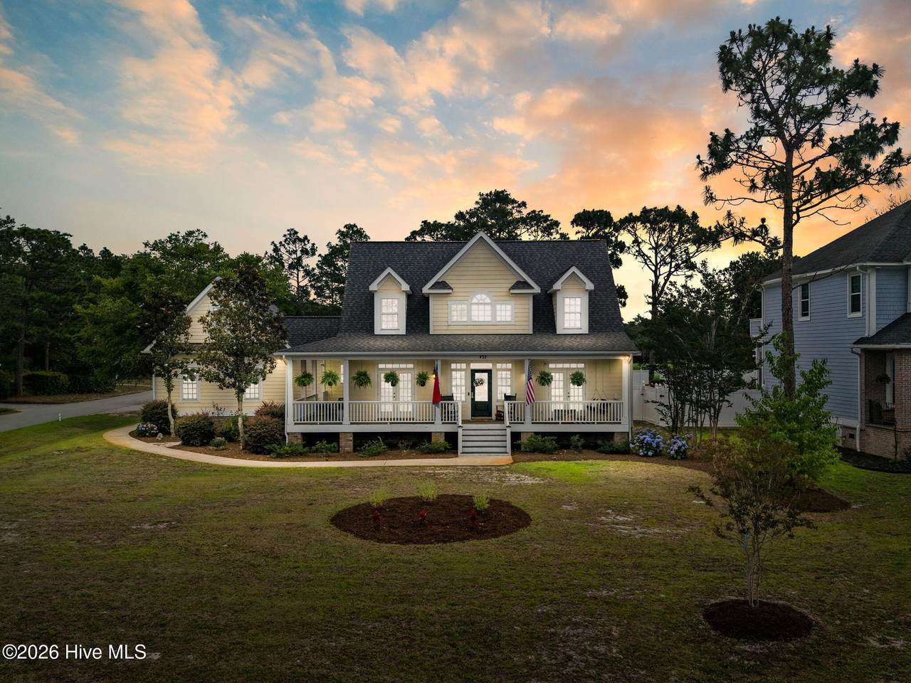 832 Shore Drive - Photo 1
