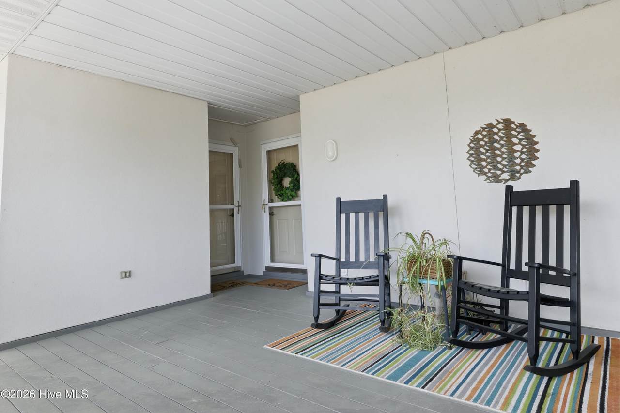 3030 Marsh Winds Circle - Photo 1