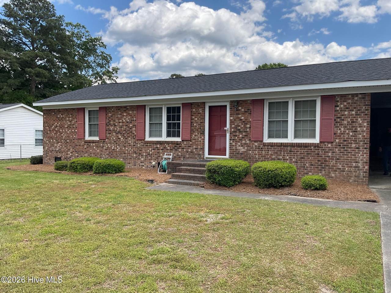 111 Belmont Drive - Photo 1
