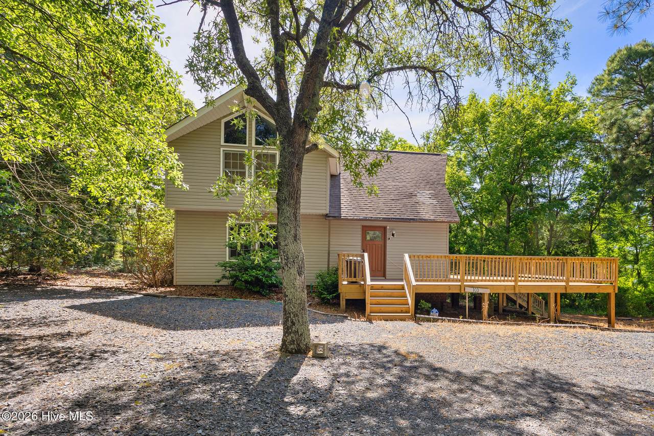 103 Round Oak Court - Photo 1