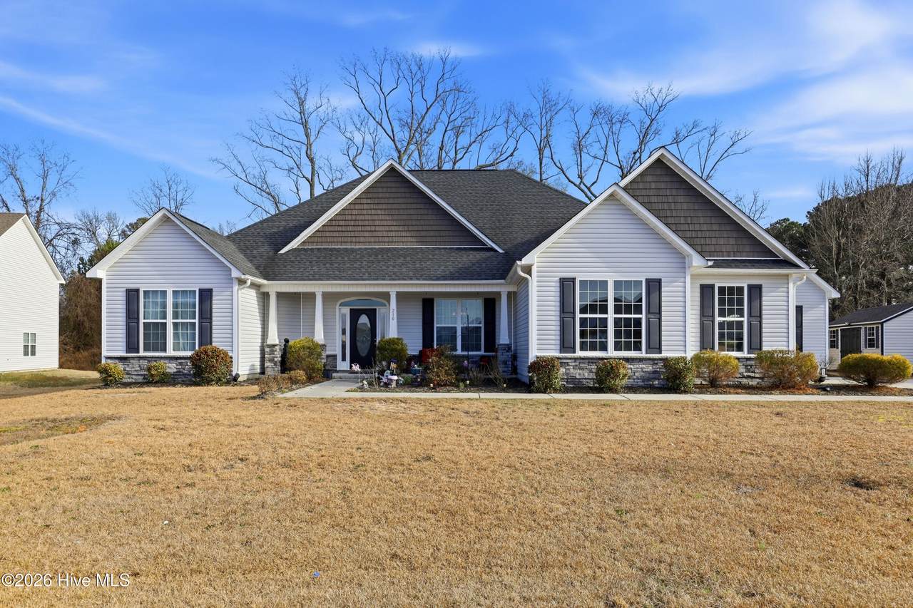 210 Kingsmill Drive - Photo 1