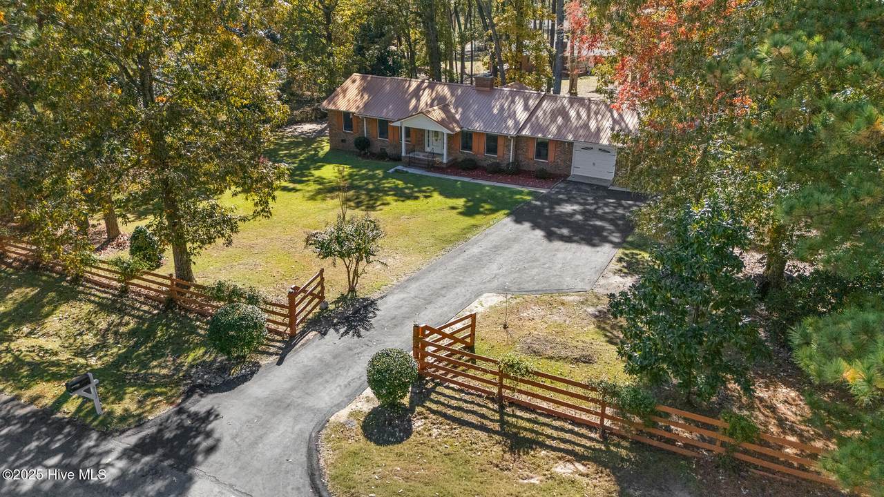 912 Glenwood Trail - Photo 1