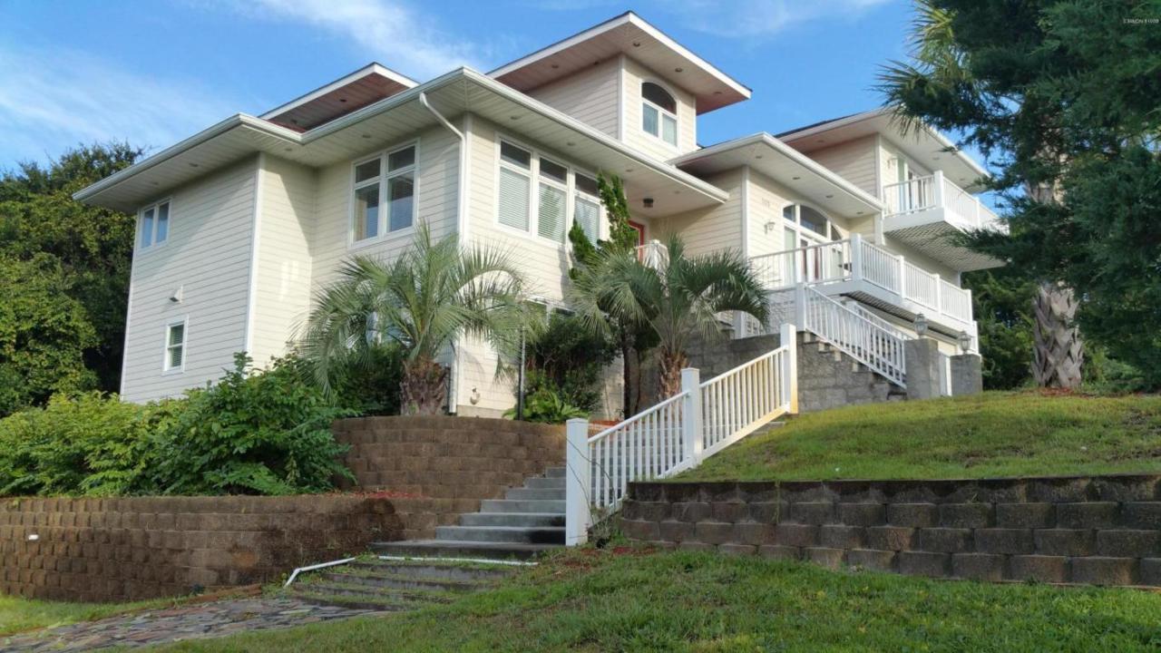 103 Mimosa Boulevard - Photo 1
