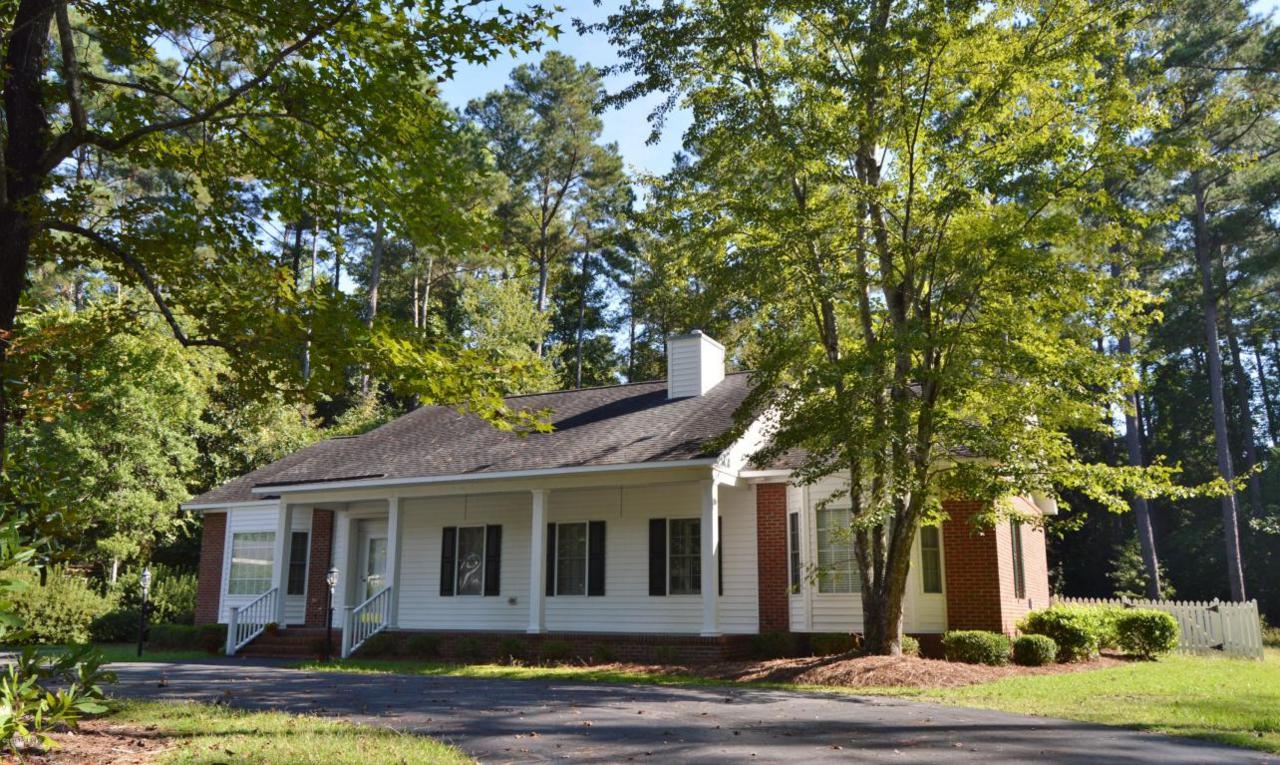210 S Bickett Street, Burgaw, NC 28425 (MLS #100033899) :: Century 21 Sweyer & Associates