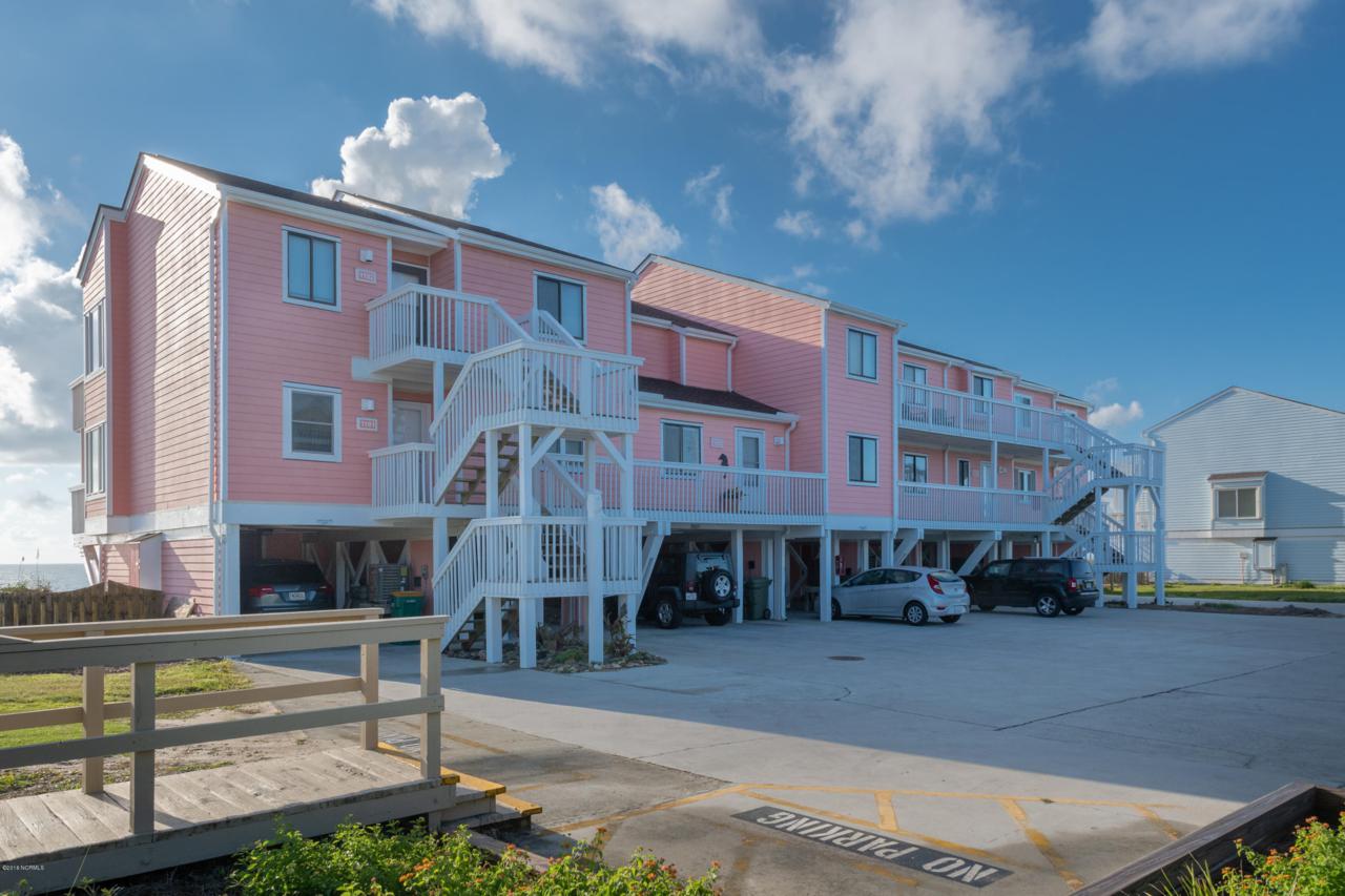 1103 Fort Fisher Boulevard - Photo 1