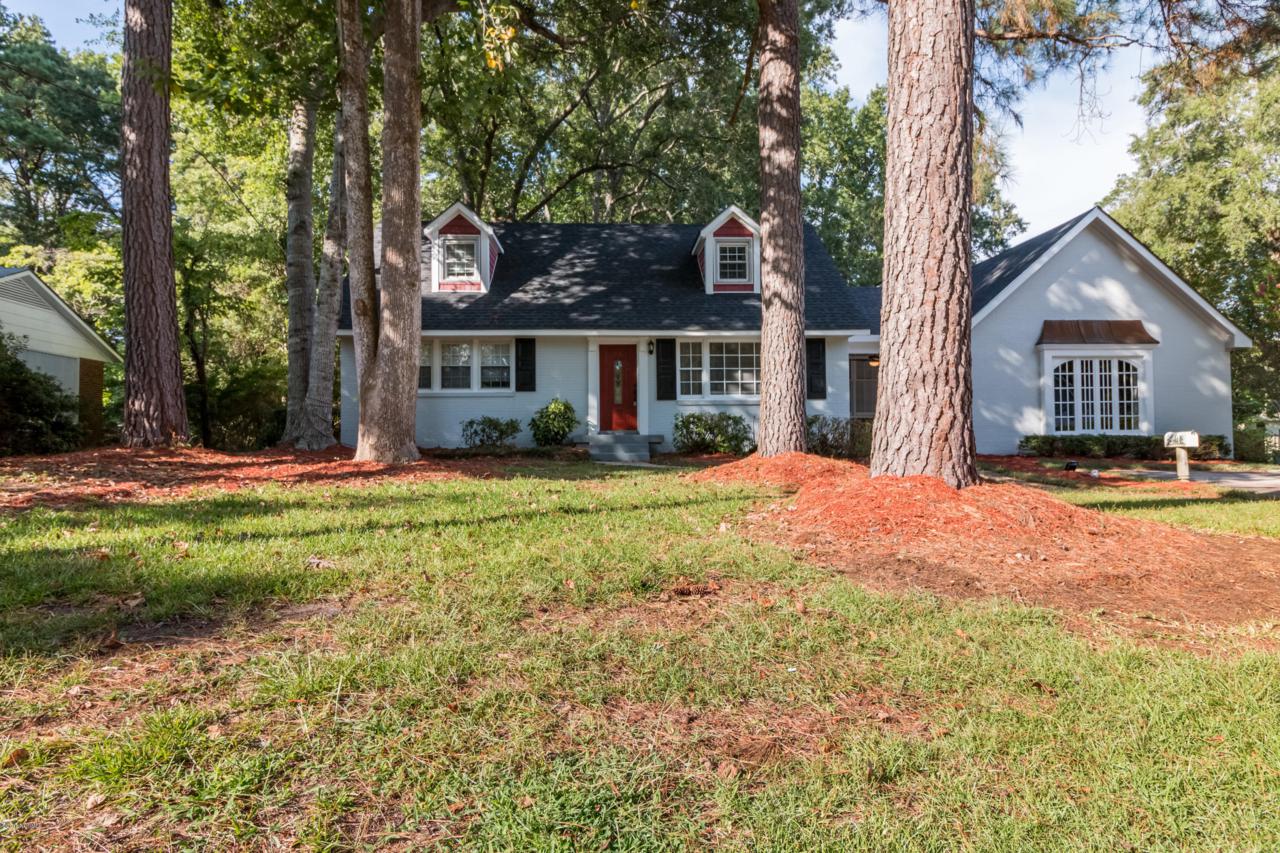 401 Brookview Drive - Photo 1