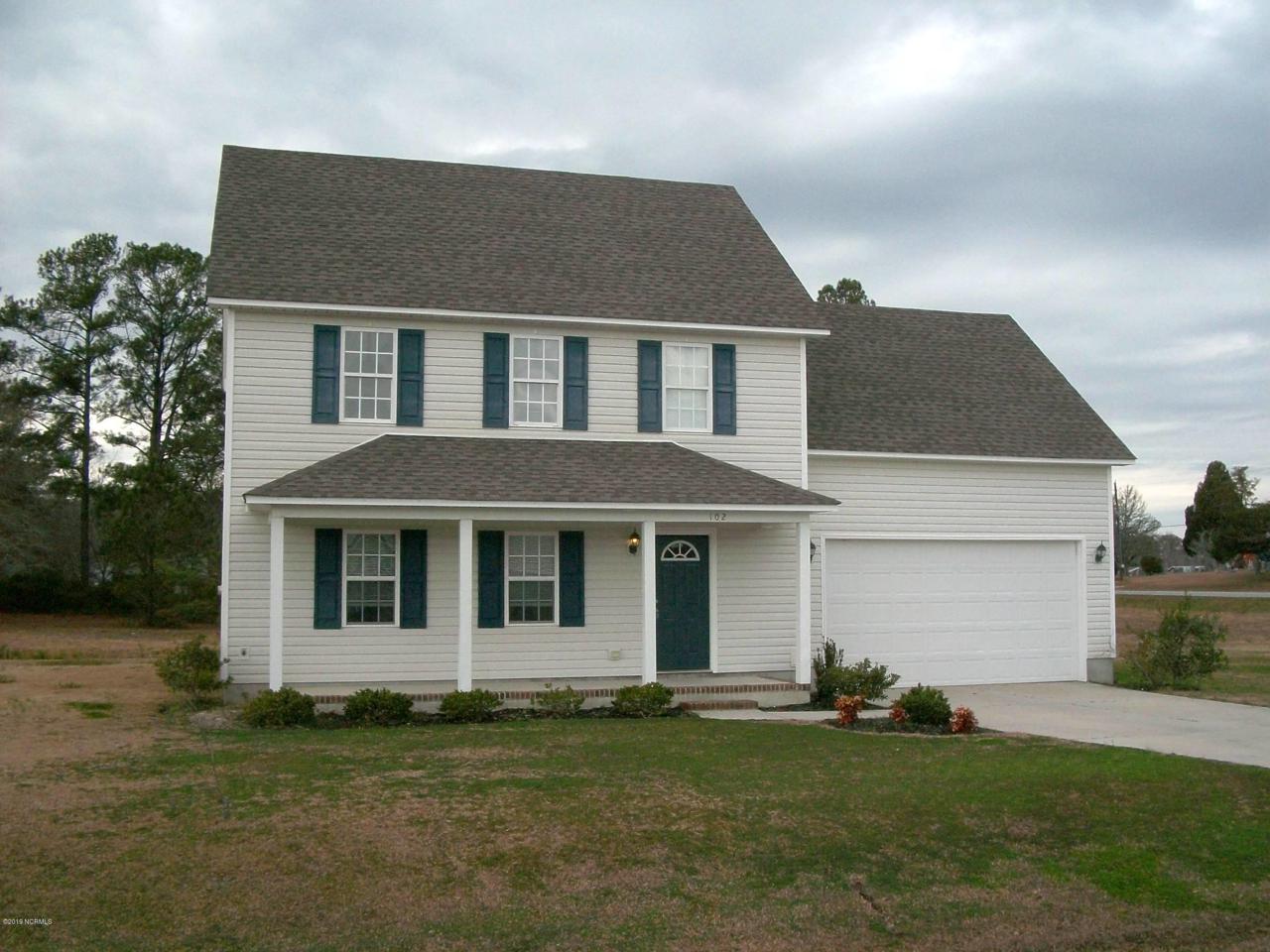 102 Blue Bird Lane - Photo 1