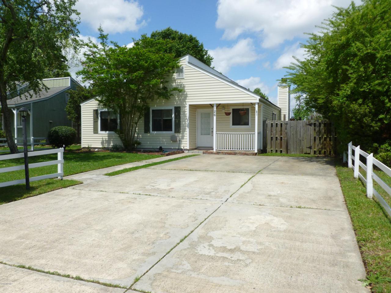 126 Doris Avenue - Photo 1