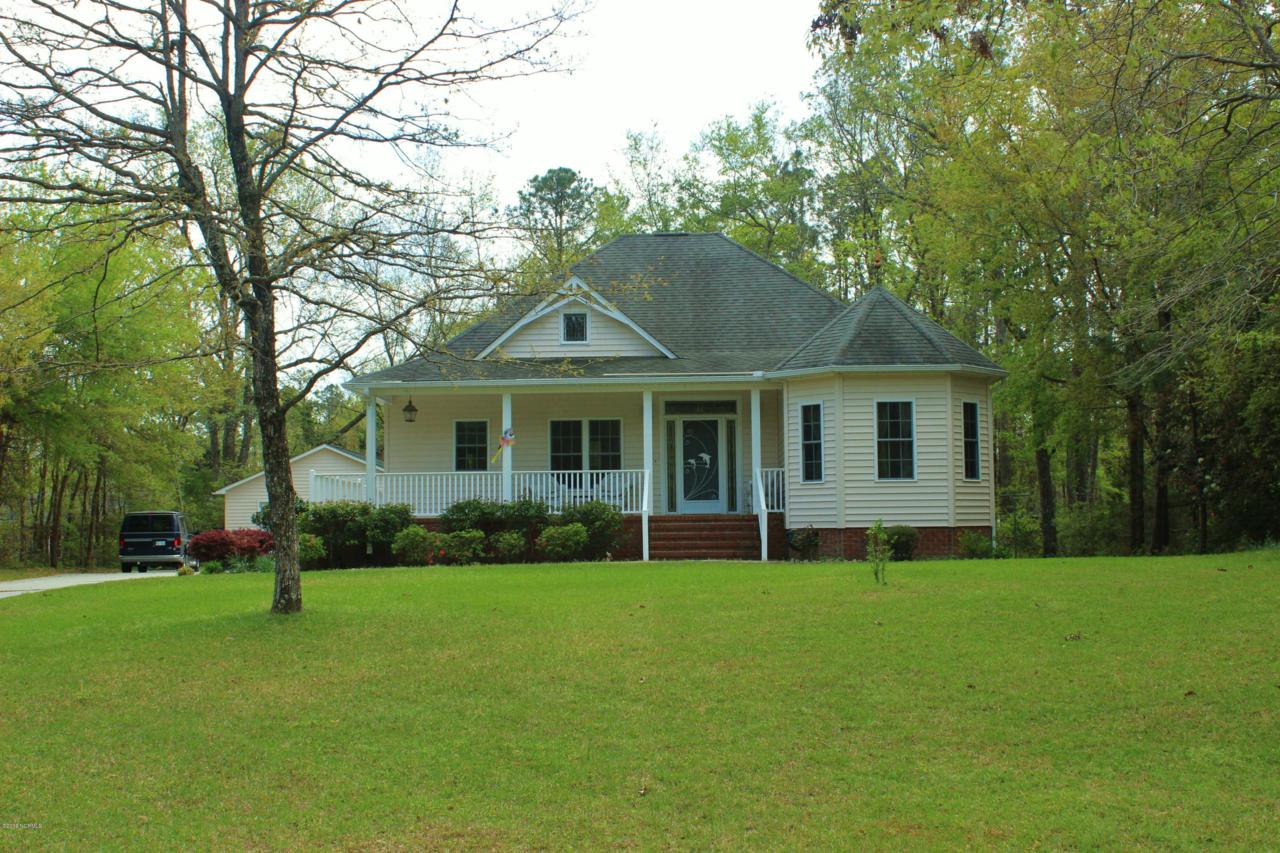 135 Lakeshore Drive - Photo 1