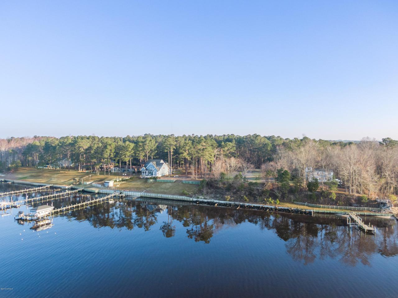 613 Raymond Drive - Photo 1