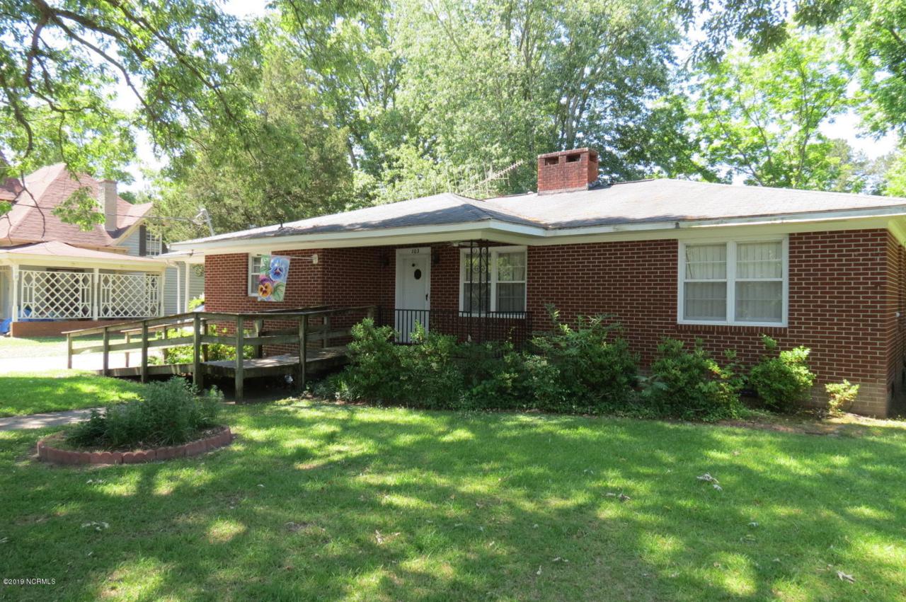 103 Outerbridge Street - Photo 1
