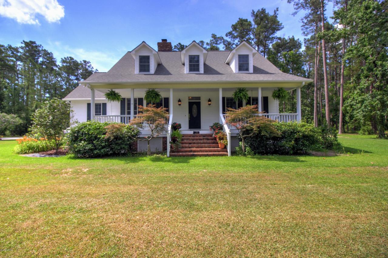 201 Jonaquins Drive - Photo 1