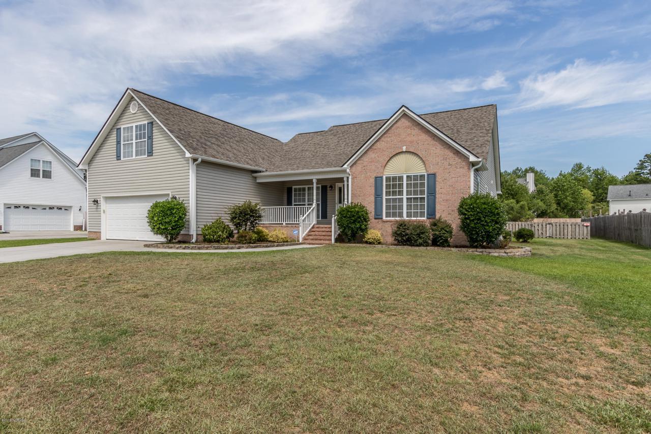 106 Ellington Place - Photo 1