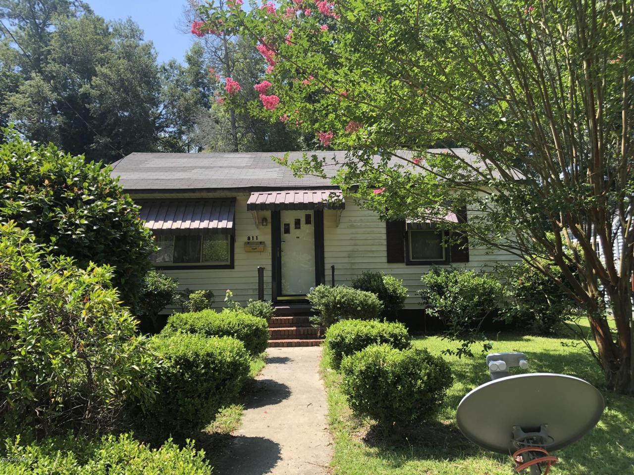 811 Dixon Street - Photo 1