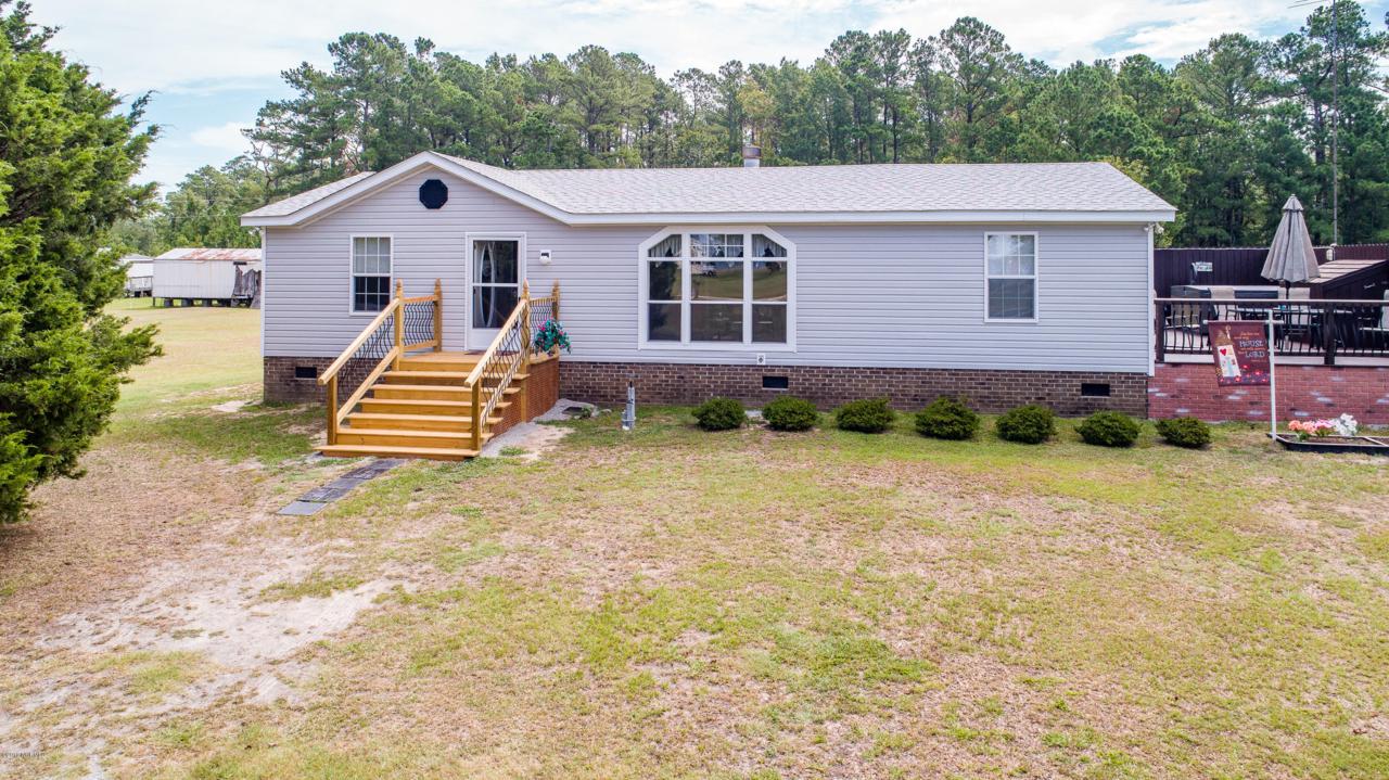140 Great Neck Road - Photo 1