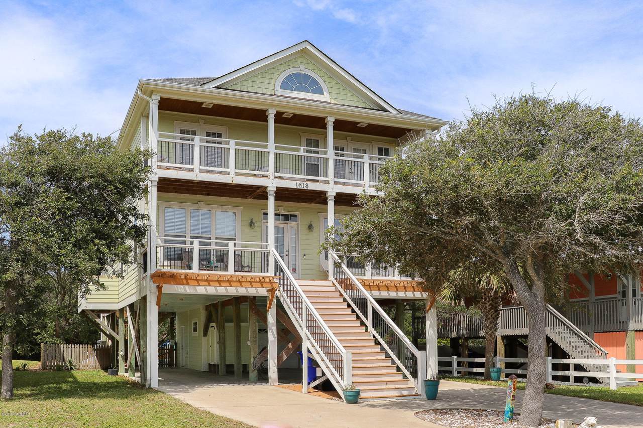 1618 Dolphin Drive - Photo 1
