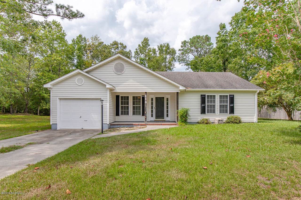 114 Live Oak Drive - Photo 1