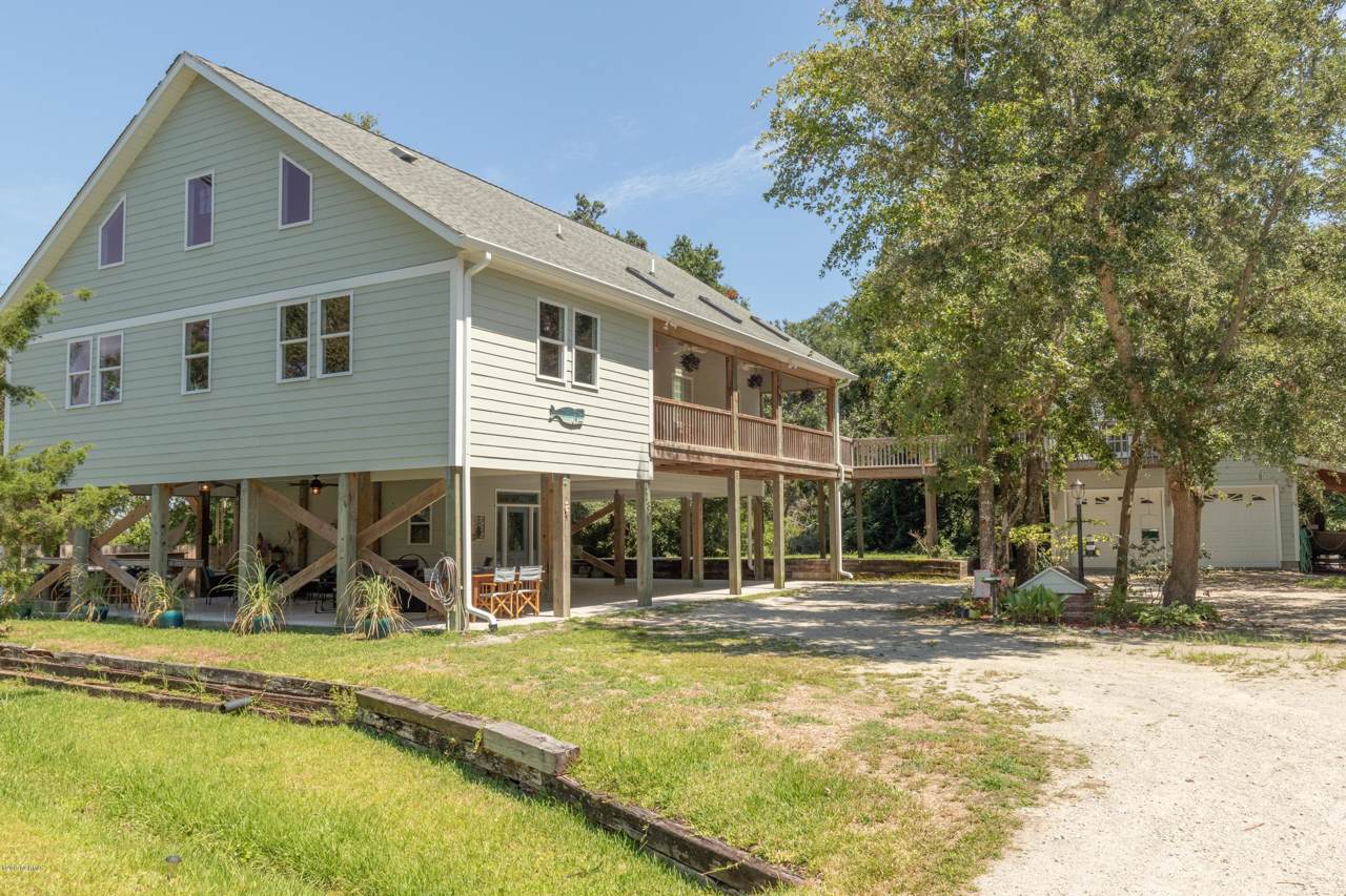 180 Lewistown Road - Photo 1