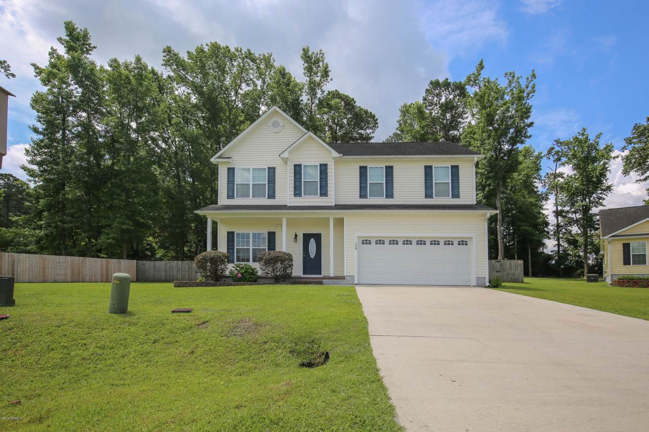 109 Elbert Way - Photo 1