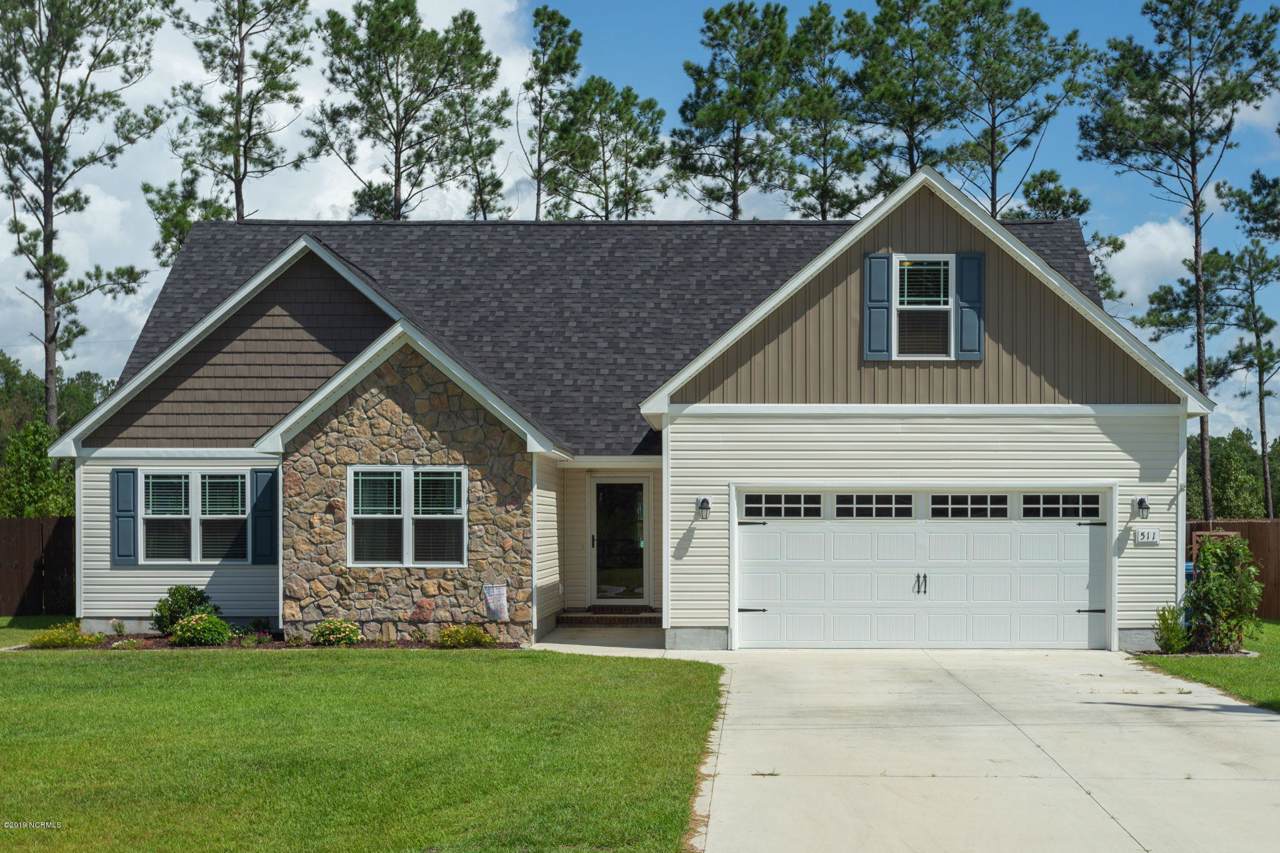 511 Maggies Court - Photo 1