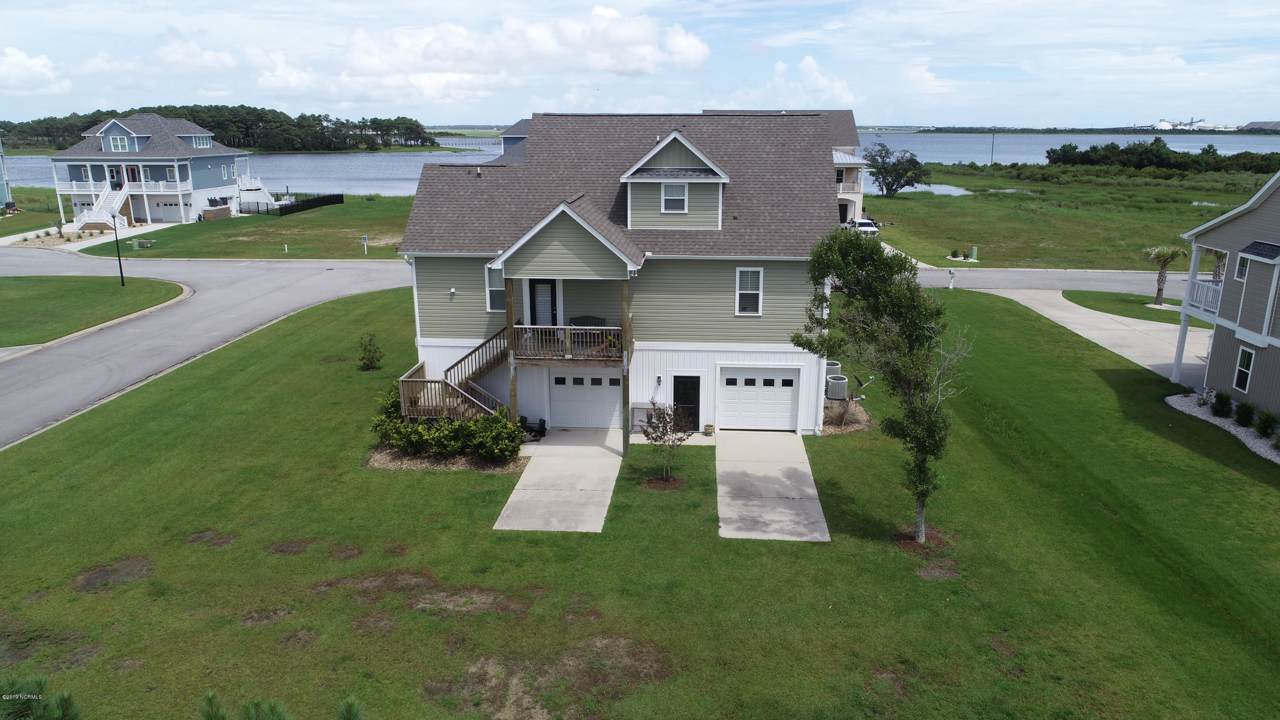 1107 Pinnacle Court - Photo 1