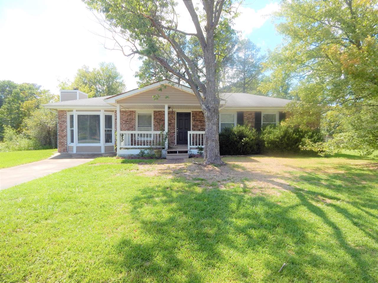 103 Kenwood Drive - Photo 1