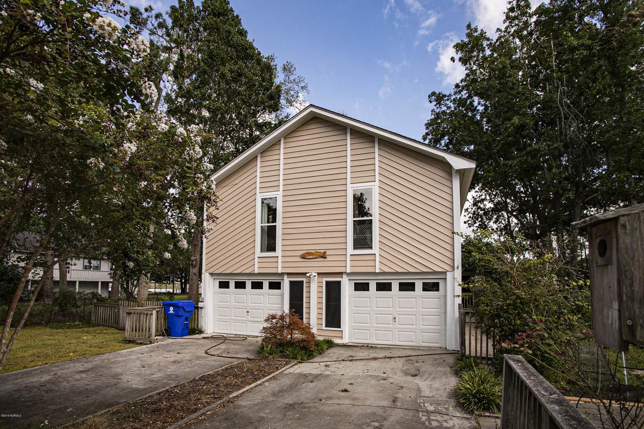2608 Yacht Drive - Photo 1