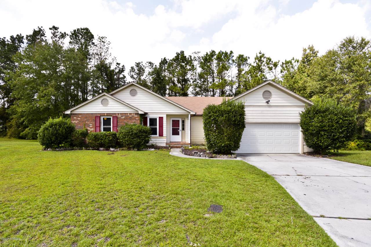 403 Smoke Tree Place - Photo 1