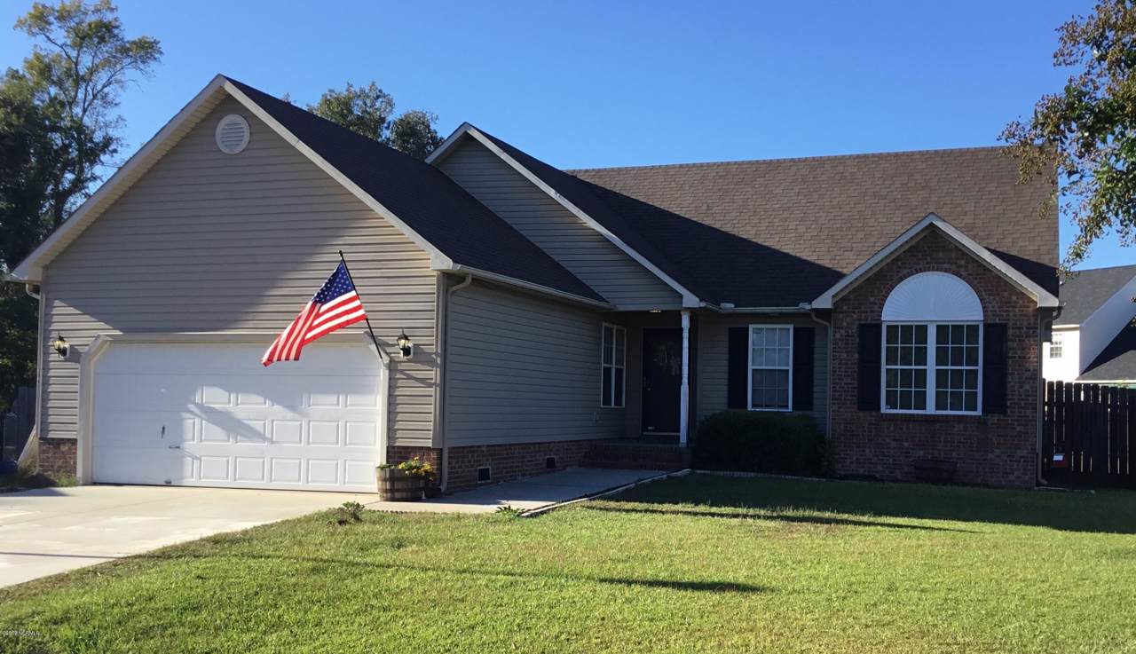 204 Bluff Ridge Court - Photo 1