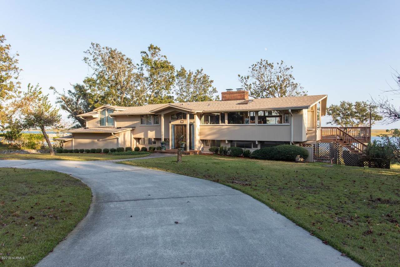 140 Great Oak Drive - Photo 1