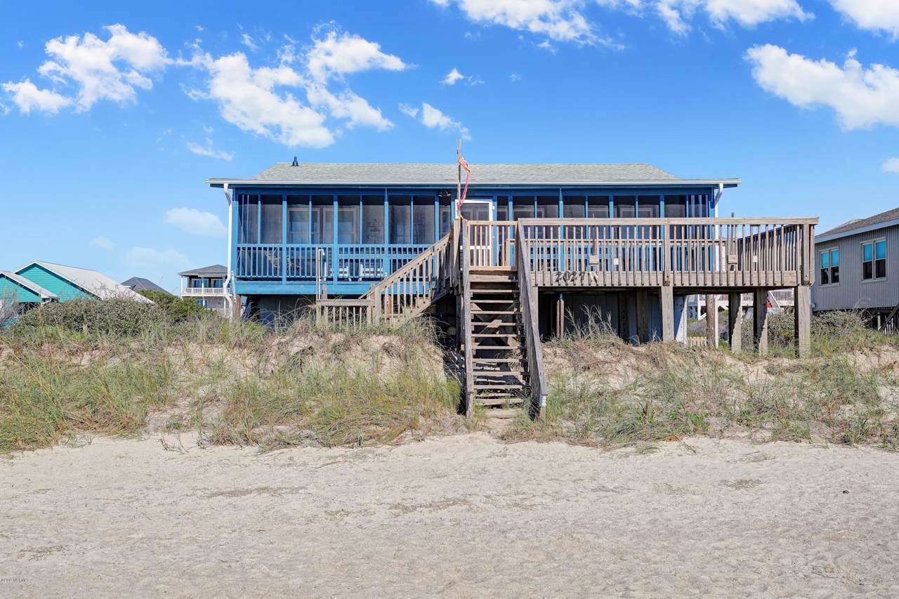 2027 Beach Drive - Photo 1