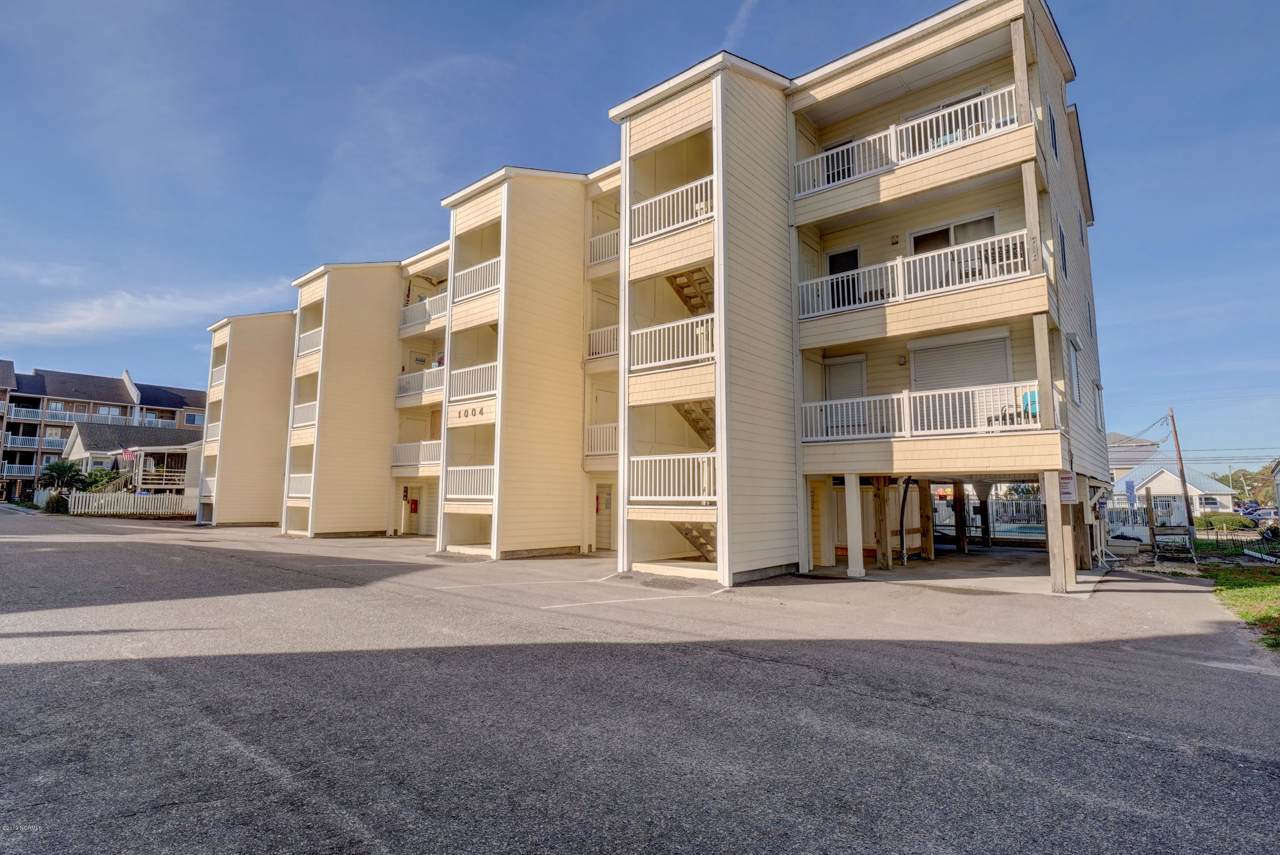 1004 Carolina Beach Avenue - Photo 1