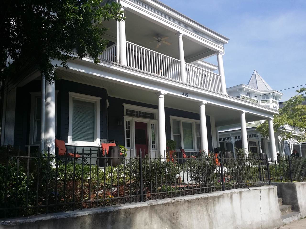 415 Front Street - Photo 1