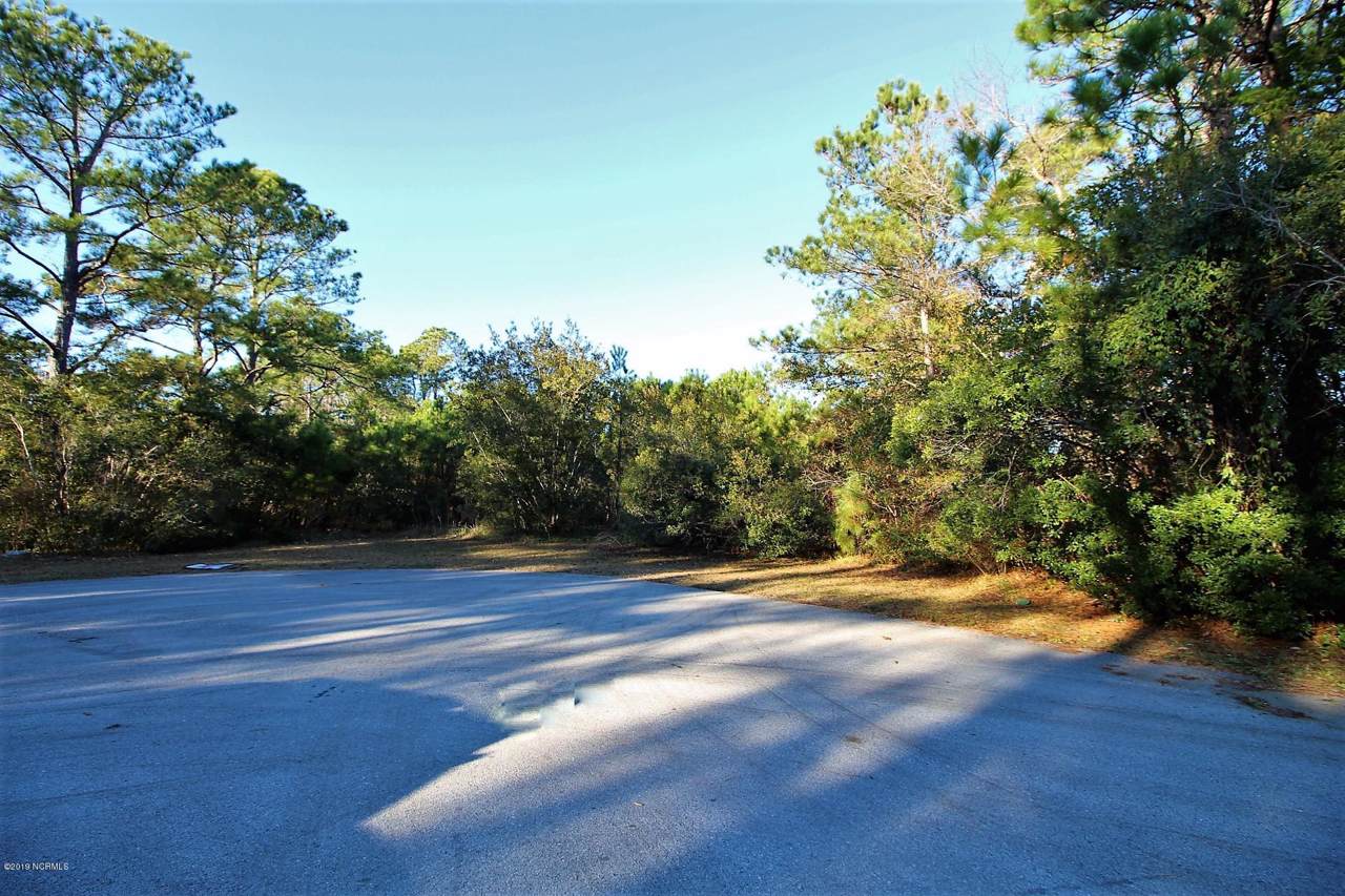 215 Oak Drive - Photo 1