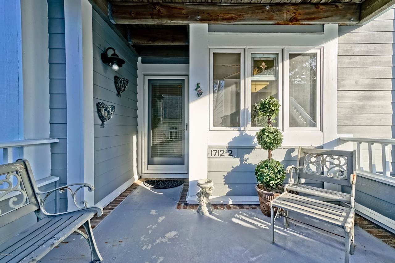 1712 Deerfield Drive - Photo 1