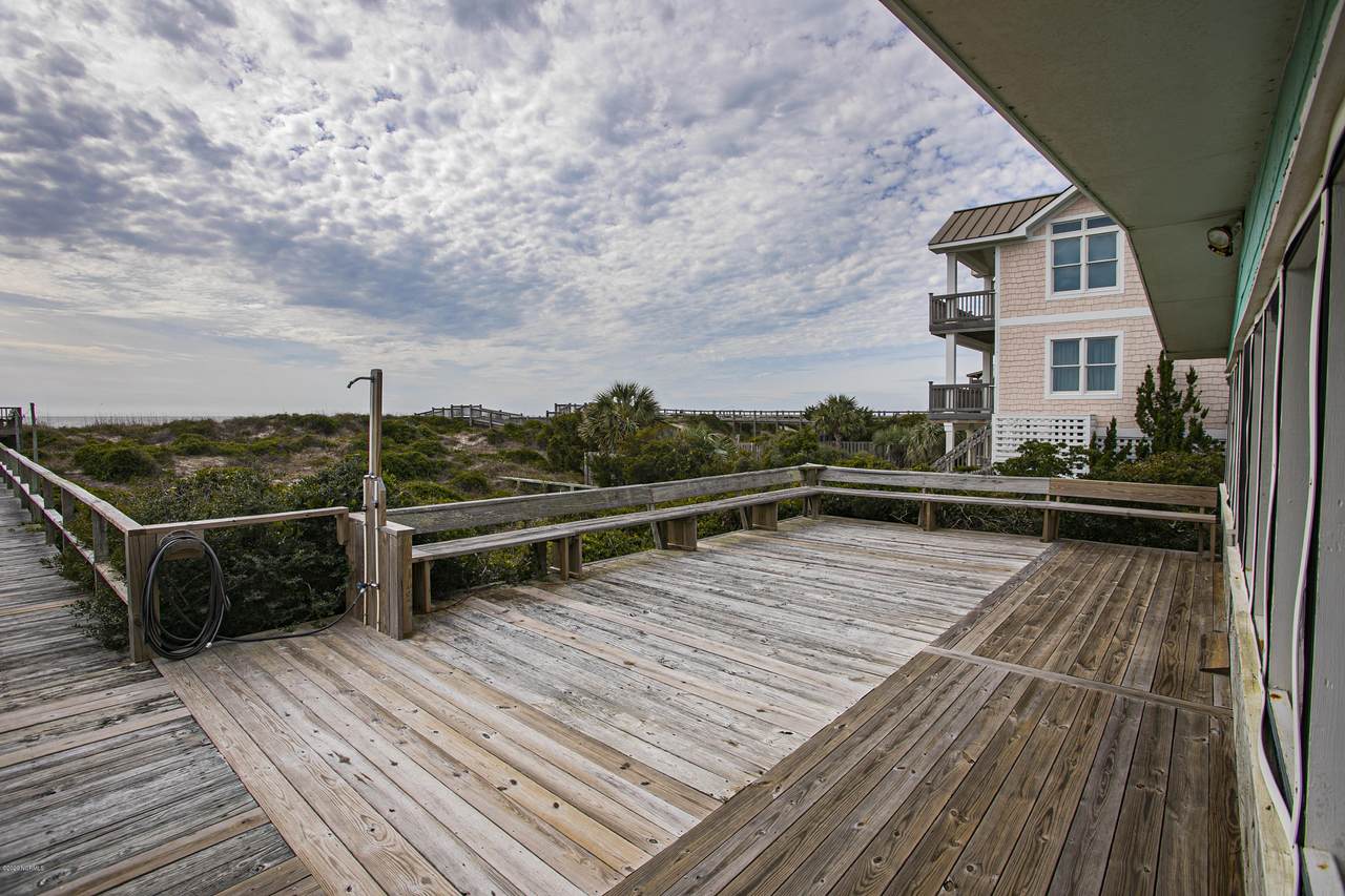 313 Caswell Beach Road - Photo 1