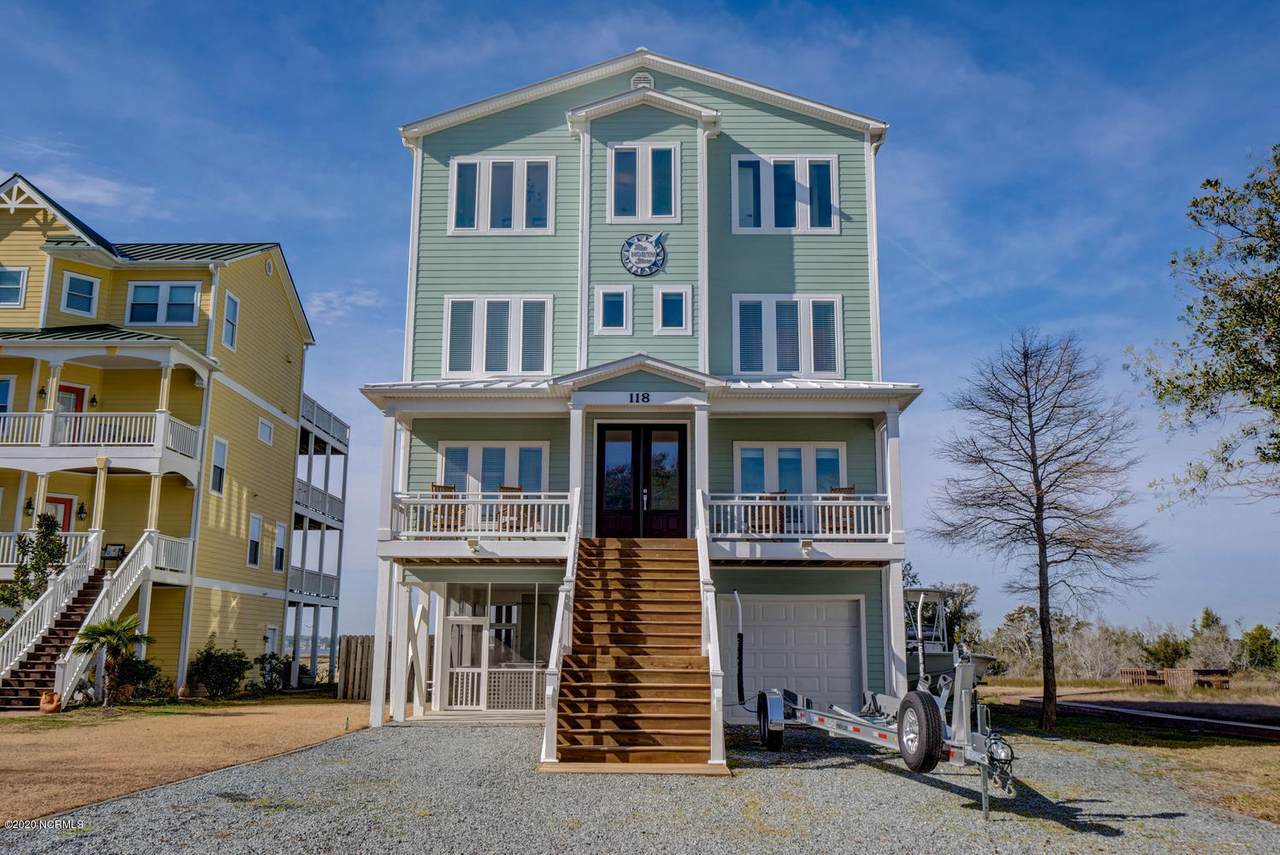118 Windjammer Drive - Photo 1