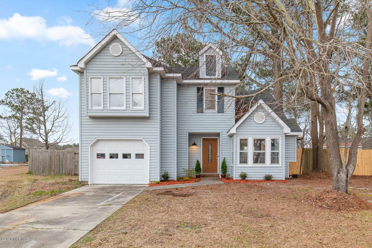 127 Broadleaf Drive - Photo 1