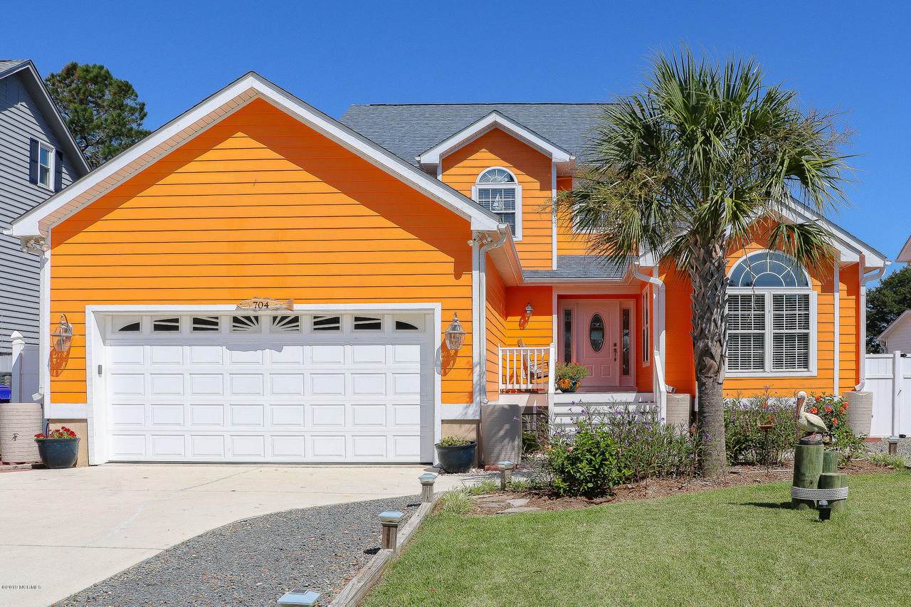 704 Yacht Drive - Photo 1