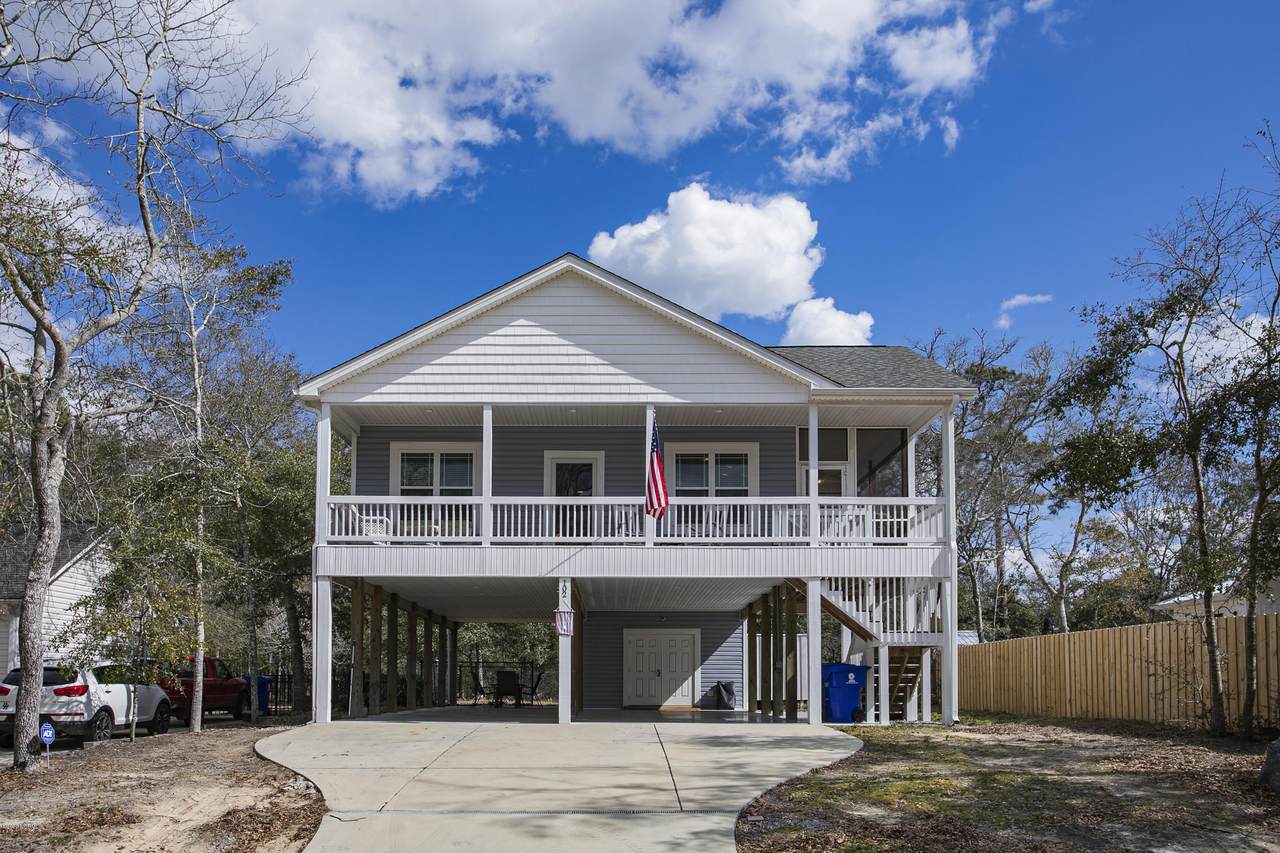 102 18th Street - Photo 1