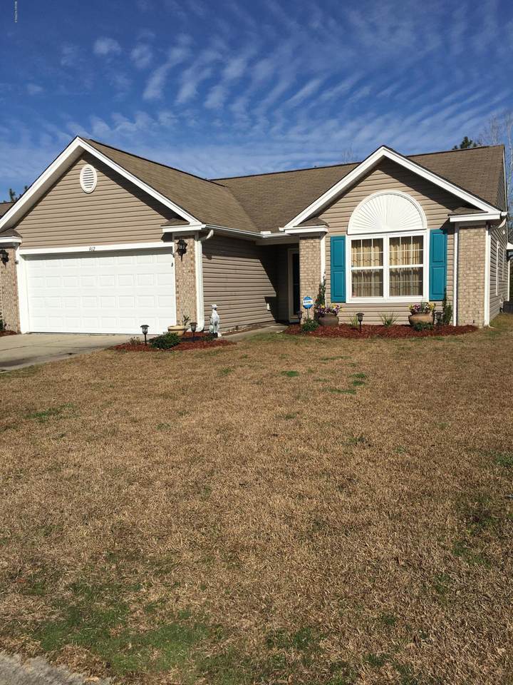 912 Elderberry Lane - Photo 1